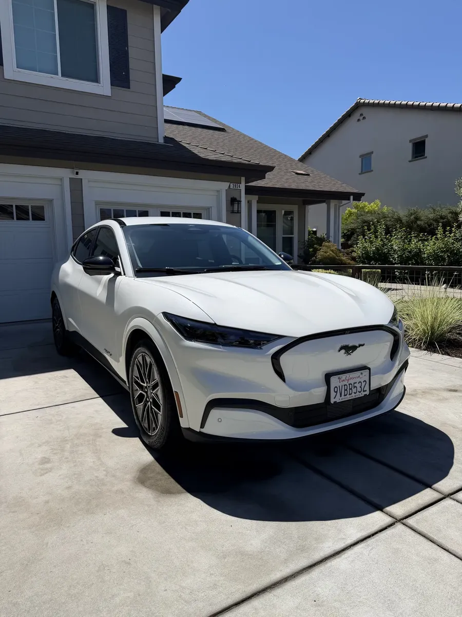 Miguel's mobile car detailing service vehicle serving Cotati, California